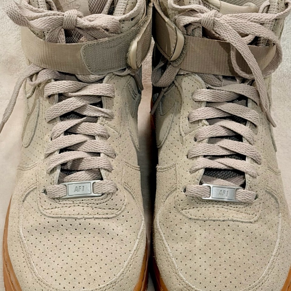 Women’s Vintage 2015 Clean neutral Nike AF1 Suede Highs 🤍 Style Code: 749266-200 - Picture 10 of 11